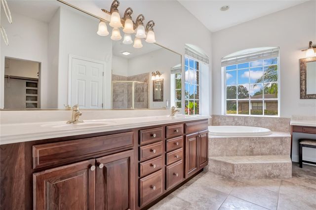 5365 SHADY OAK CIRCLE, St Cloud, FL 34771