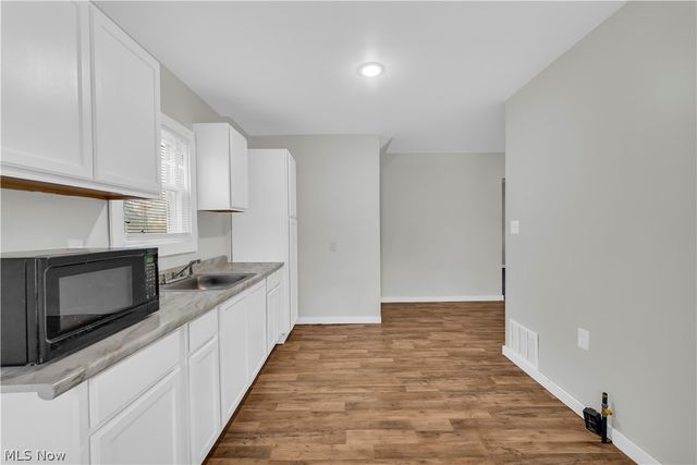 485 E Archwood Avenue, Akron, OH 44301
