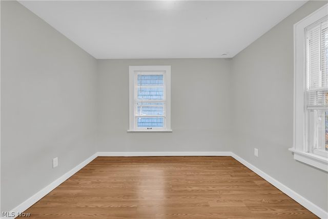 485 E Archwood Avenue, Akron, OH 44301
