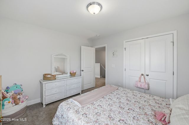 221 E Red Head Circle, Sneads Ferry, NC 28460