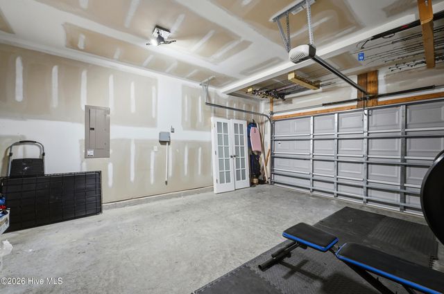 221 E Red Head Circle, Sneads Ferry, NC 28460