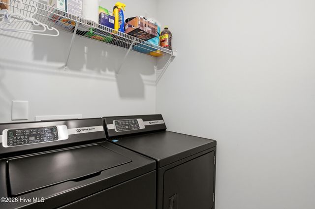 221 E Red Head Circle, Sneads Ferry, NC 28460