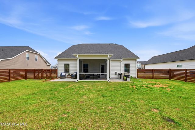 221 E Red Head Circle, Sneads Ferry, NC 28460