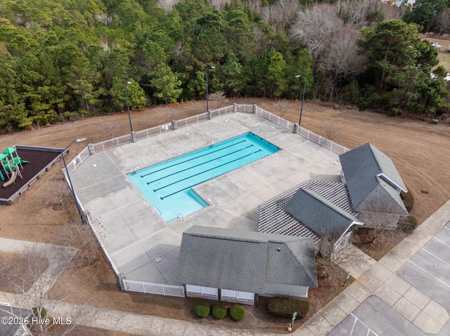 221 E Red Head Circle, Sneads Ferry, NC 28460