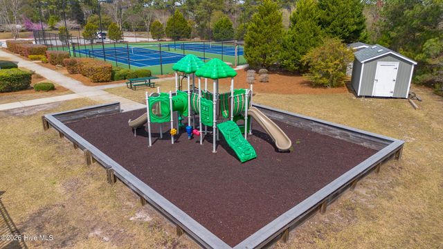 221 E Red Head Circle, Sneads Ferry, NC 28460