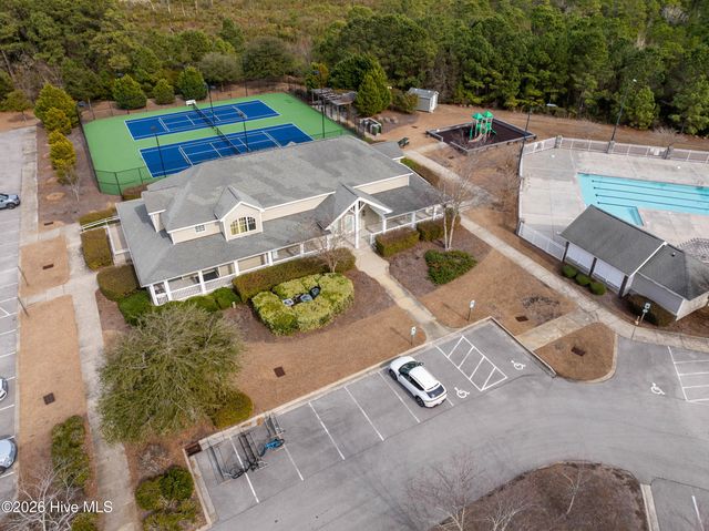 221 E Red Head Circle, Sneads Ferry, NC 28460