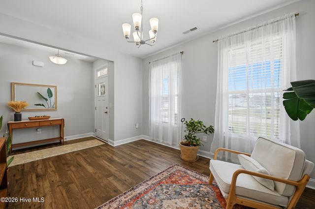 221 E Red Head Circle, Sneads Ferry, NC 28460