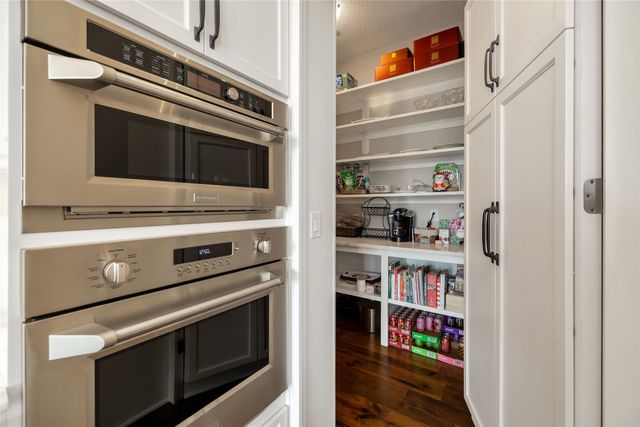 1636 NE 126th Avenue, Alleman, IA 50007