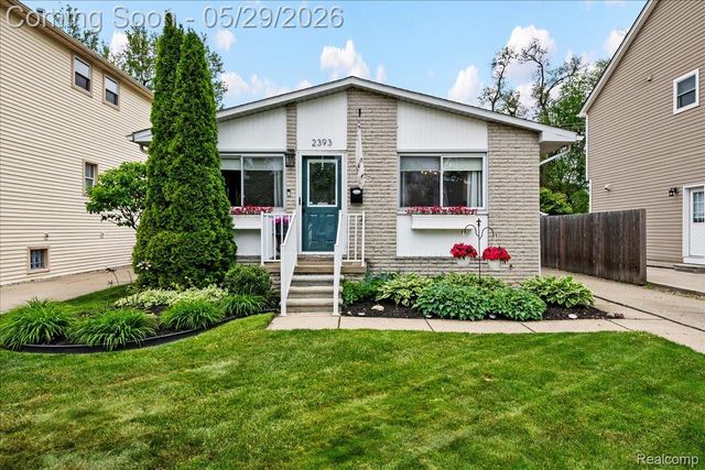 2393 Beverly Boulevard, Berkley, MI 48072