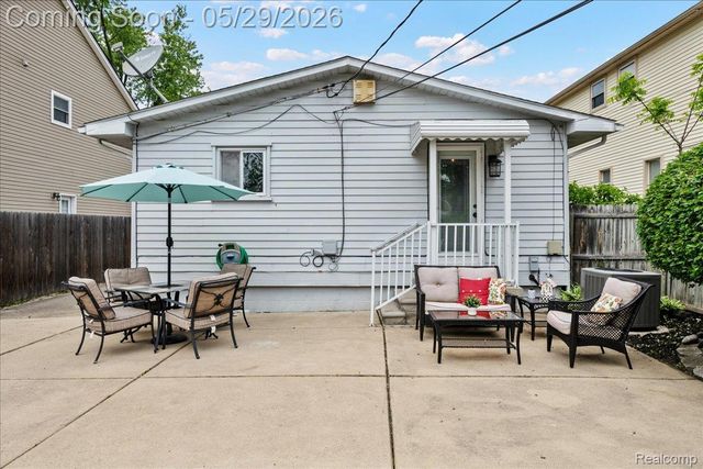 2393 Beverly Boulevard, Berkley, MI 48072