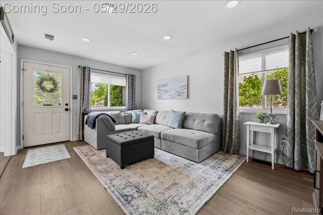 2393 Beverly Boulevard, Berkley, MI 48072