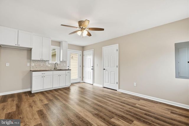 68 TAPERED OAK LN, Levittown, PA 19054