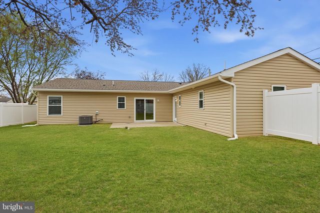 68 TAPERED OAK LN, Levittown, PA 19054