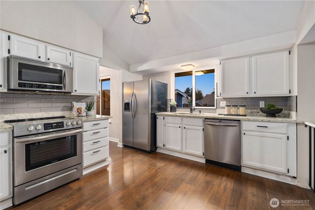 3717 Commencement Bay Drive, Tacoma, WA 98407