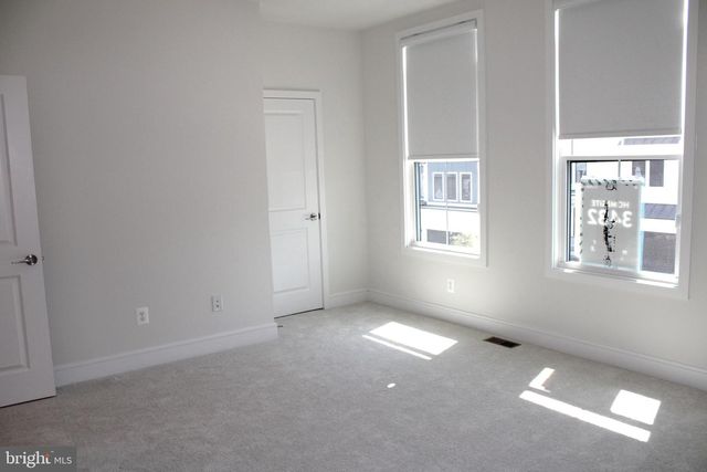 41887 NIGHT NURSE CIR, Ashburn, VA 20148