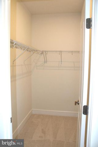 41887 NIGHT NURSE CIR, Ashburn, VA 20148