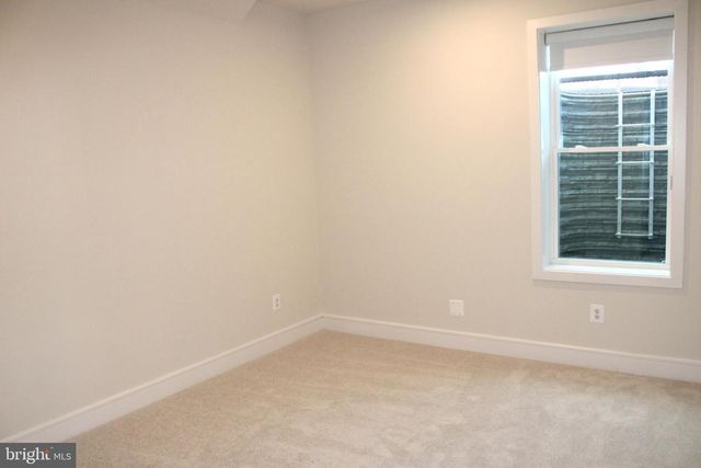 41887 NIGHT NURSE CIR, Ashburn, VA 20148