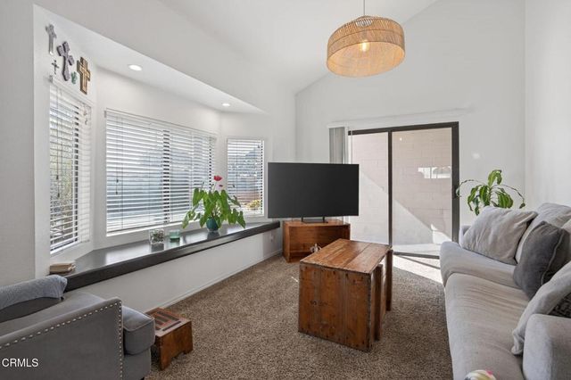 417 N 8th Street, Santa Paula, CA 93060