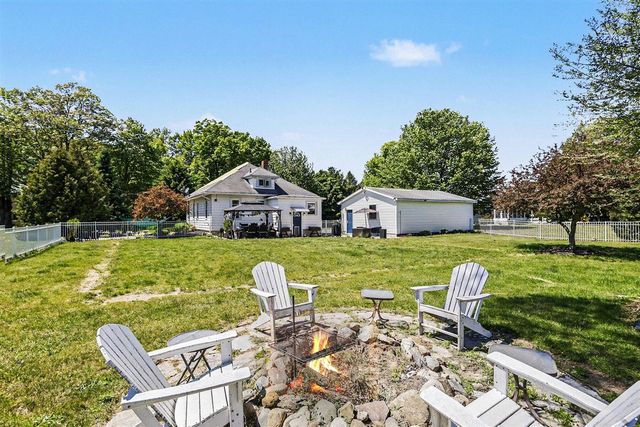 1165 S Bainbridge Center Road, Benton Harbor, MI 49022