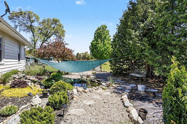 1165 S Bainbridge Center Road, Benton Harbor, MI 49022