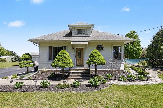 1165 S Bainbridge Center Road, Benton Harbor, MI 49022