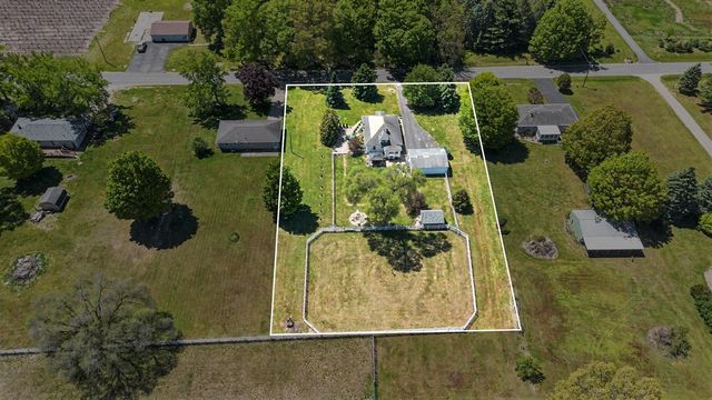 1165 S Bainbridge Center Road, Benton Harbor, MI 49022