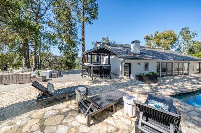 9653 Oak Pass, Beverly Hills, CA 90210