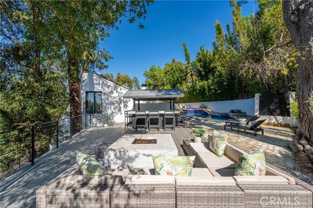 9653 Oak Pass, Beverly Hills, CA 90210