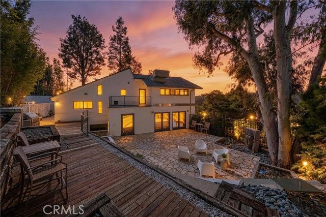 9653 Oak Pass, Beverly Hills, CA 90210