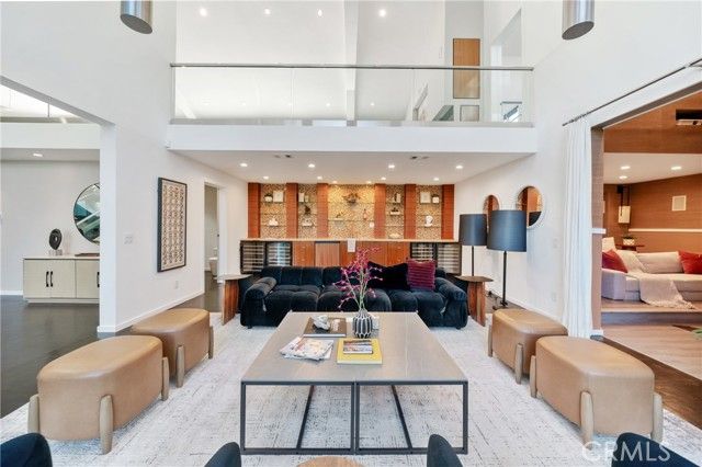 9653 Oak Pass, Beverly Hills, CA 90210