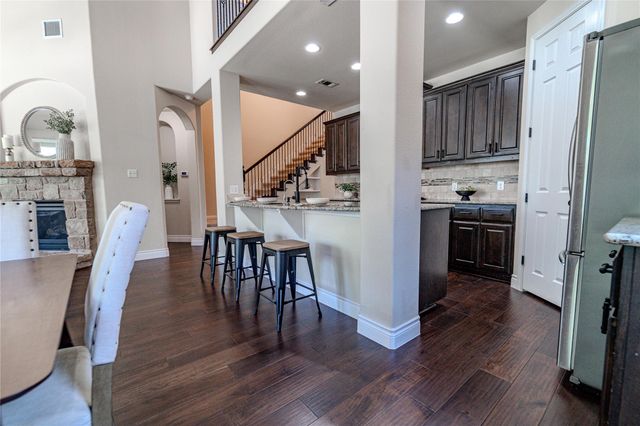 121 E Adelanta PL, Round Rock, TX 78681