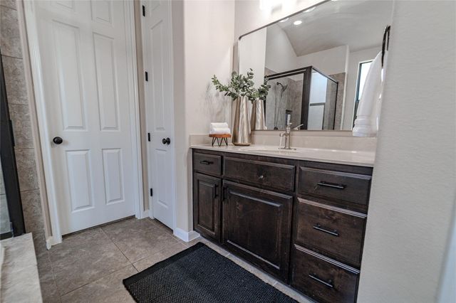 121 E Adelanta PL, Round Rock, TX 78681