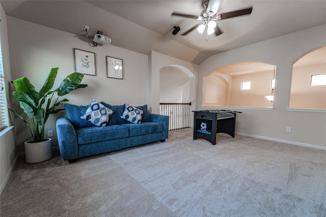 121 E Adelanta PL, Round Rock, TX 78681