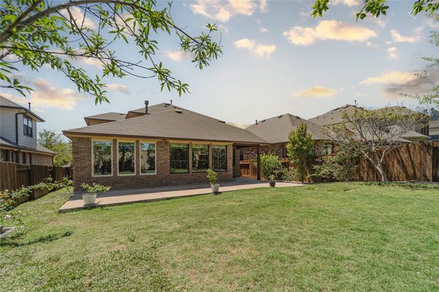 121 E Adelanta PL, Round Rock, TX 78681