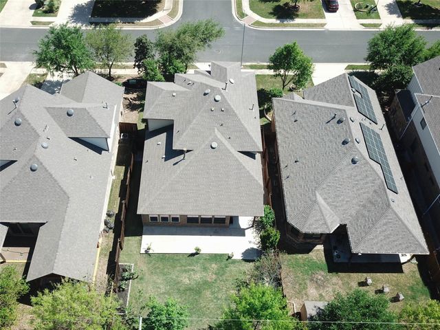 121 E Adelanta PL, Round Rock, TX 78681
