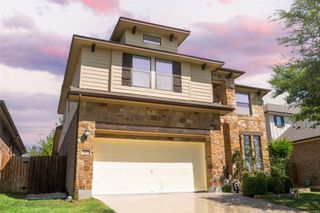121 E Adelanta PL, Round Rock, TX 78681