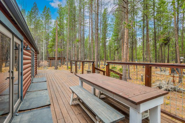 16810 Derringer Drive, Bend, OR 97707