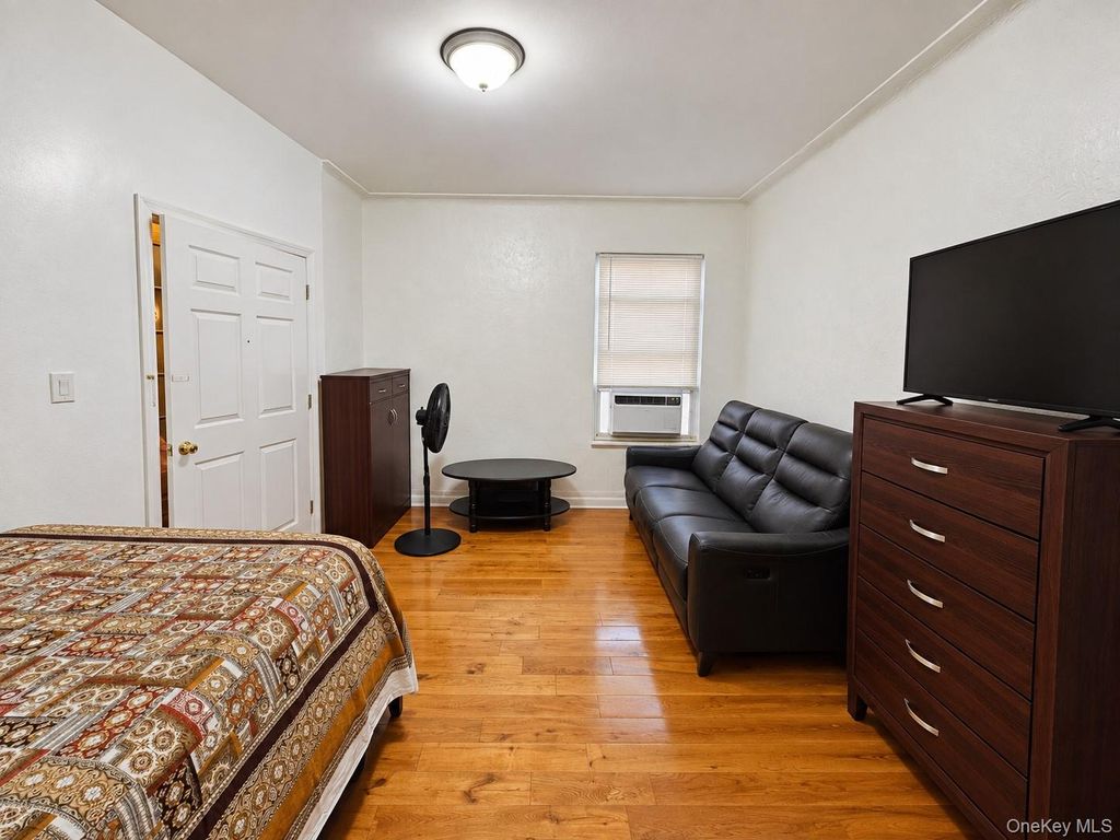 90-11 80th Street, Woodhaven, NY 11421 — photo 4