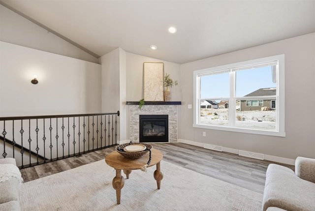 5701 N ACADIA DRIVE, Appleton, WI 54913