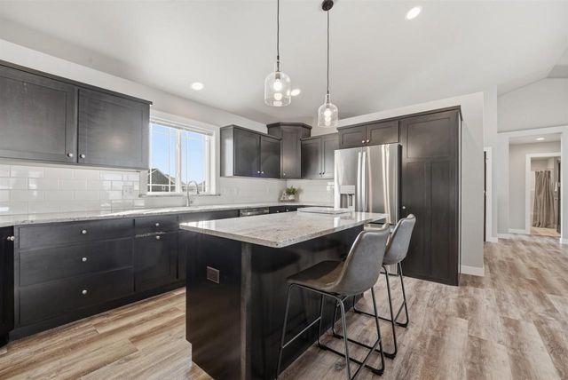 5701 N ACADIA DRIVE, Appleton, WI 54913