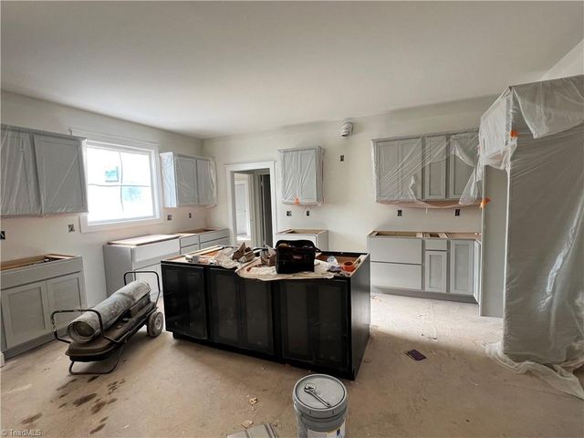 4851 Creeks Crossing Road, Asheboro, NC 27205