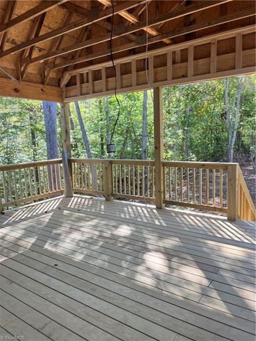 4851 Creeks Crossing Road, Asheboro, NC 27205