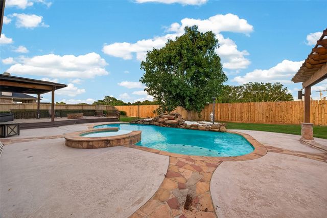 394 Dover Lane, League City, TX 77573