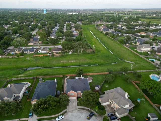 394 Dover Lane, League City, TX 77573