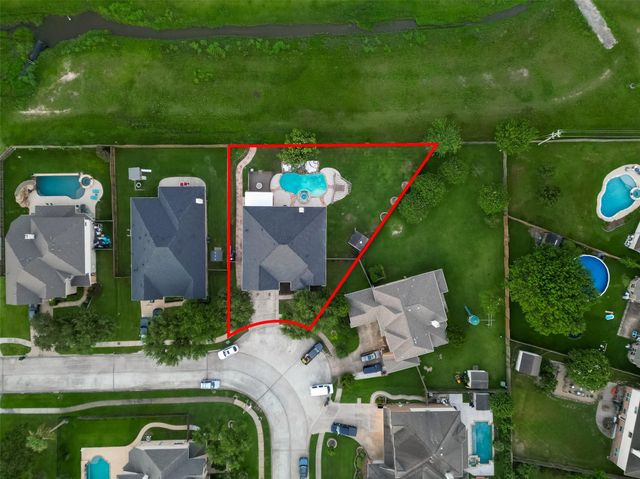 394 Dover Lane, League City, TX 77573