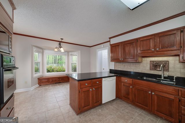 173 Darwish Drive, Mcdonough, GA 30252