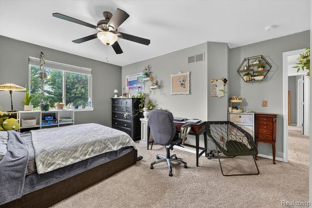 50414 Greycoat Lane, Macomb, MI 48044