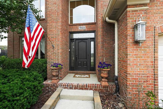 50414 Greycoat Lane, Macomb, MI 48044