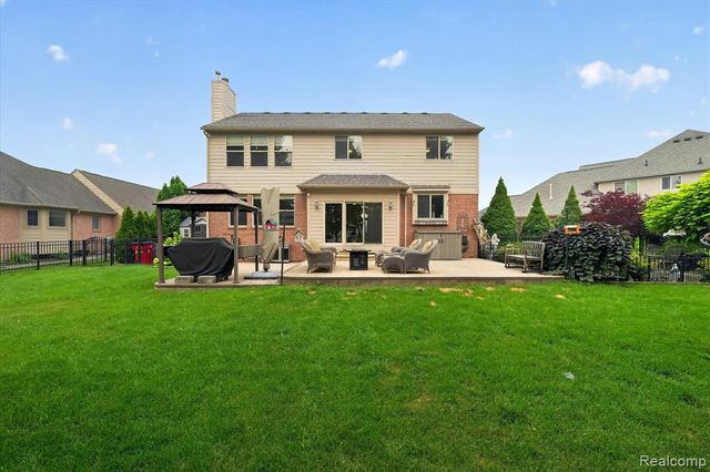 50414 Greycoat Lane, Macomb, MI 48044