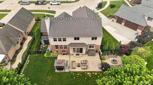 50414 Greycoat Lane, Macomb, MI 48044